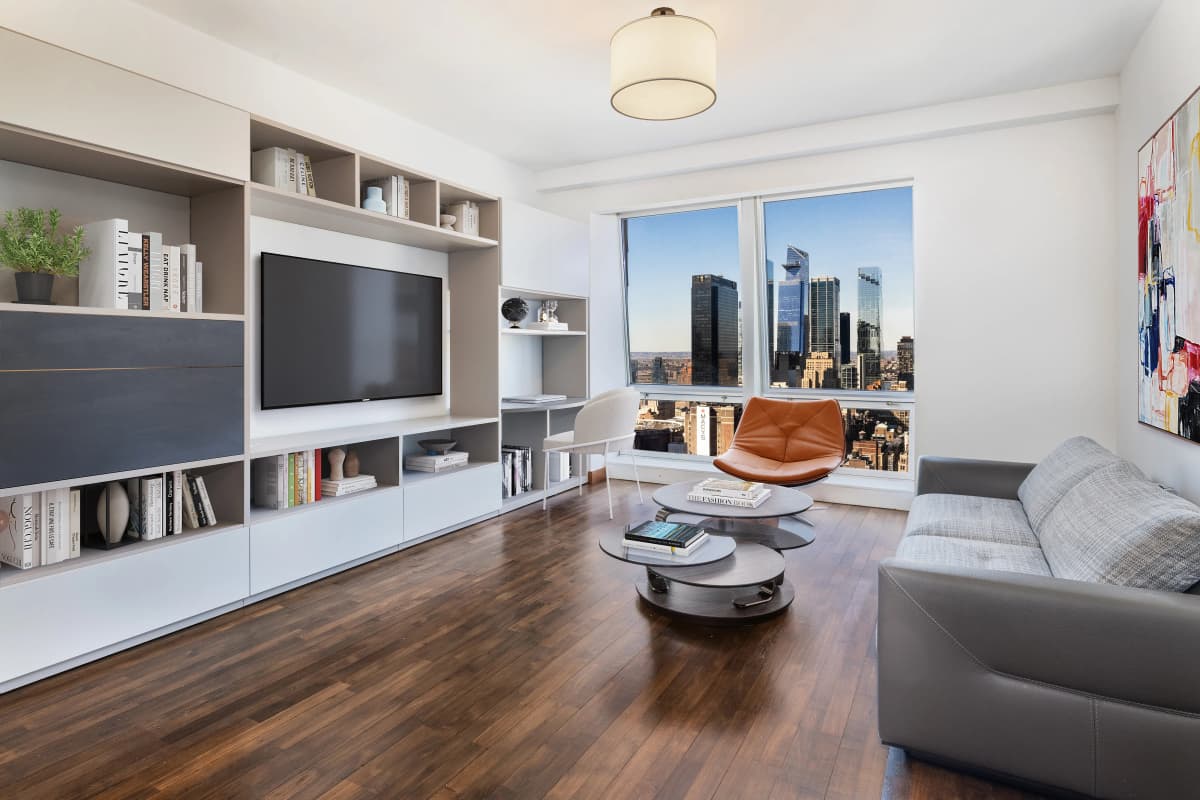 Eliza Stratton - 400 Fifth Avenue #43F 1 of 11