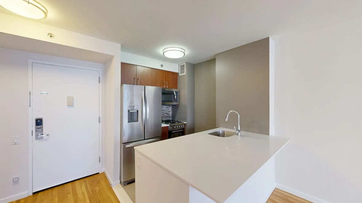 21 Chelsea - 120 W. 21st #716 1 of 15