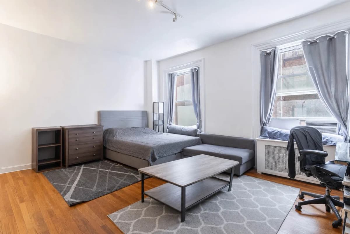 Jeremy Bilgre - 102 East 30th Street #3R 1 of 15