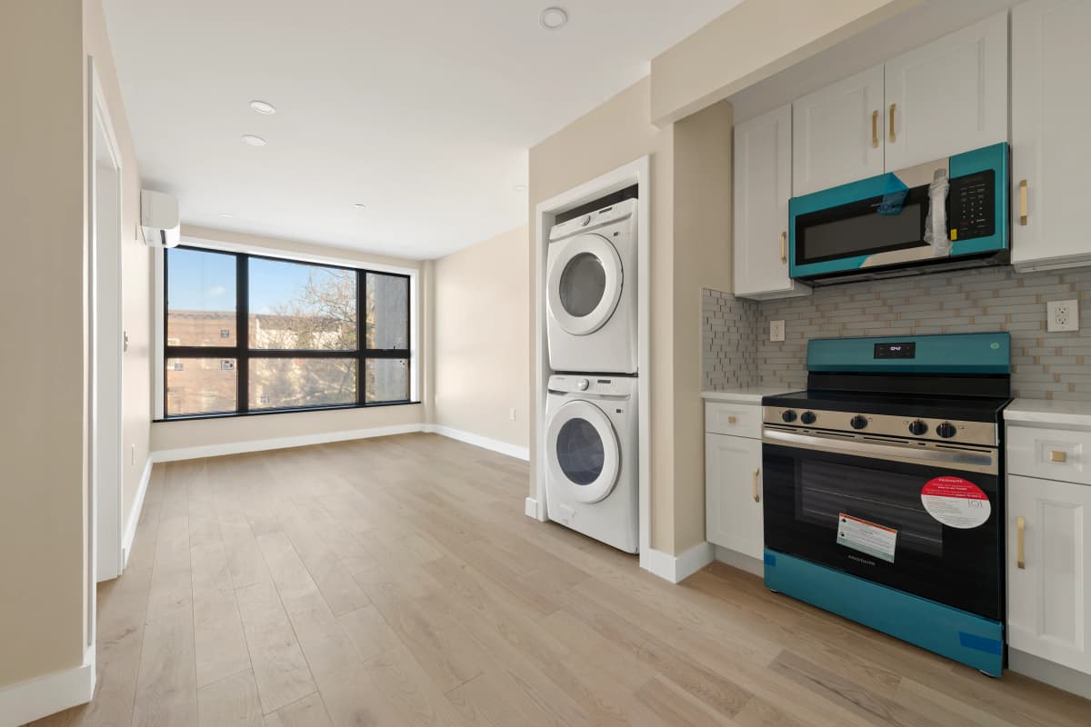 Maria Flateau - 458 Decatur Street #3 1 of 10