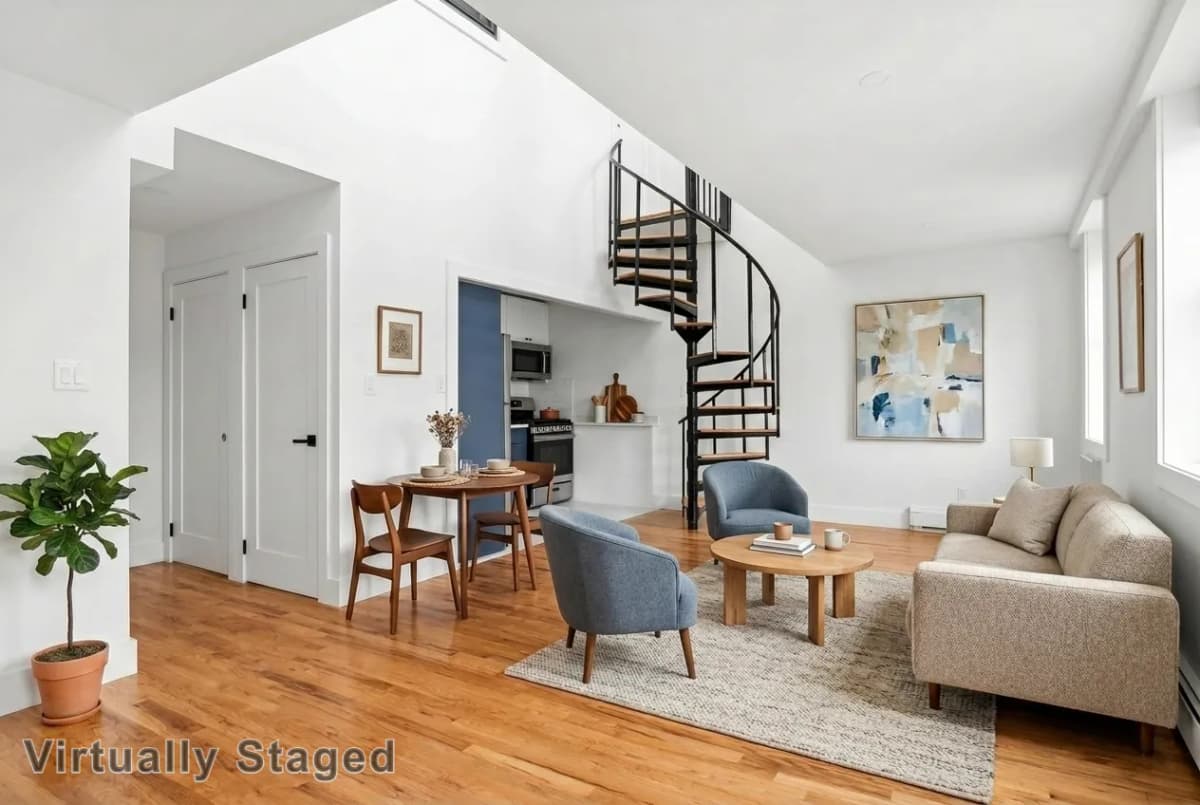 Yair Mapari - 180 Huron Street #4 1 of 15