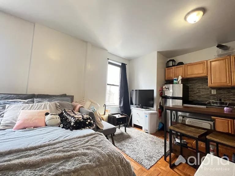 Rachel Worknech - 332 East 95th Street #1 1 of 15