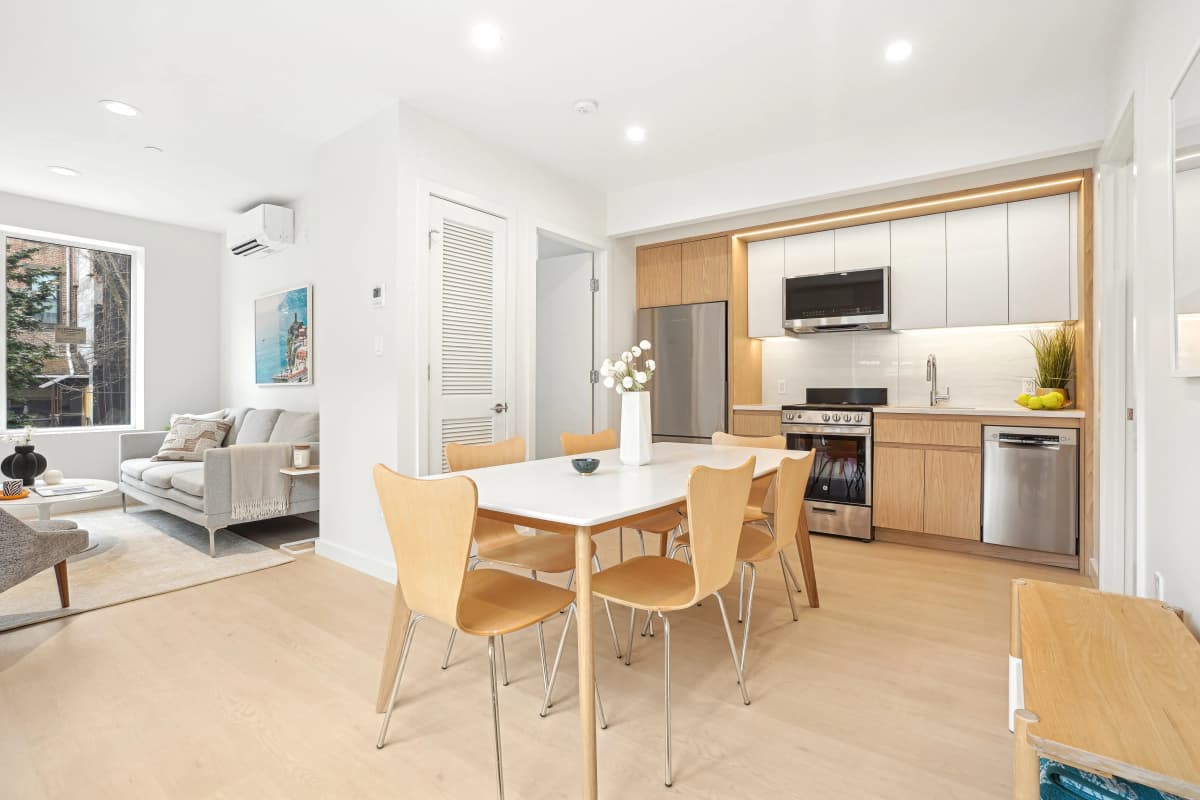 Seth Rosner - 132 Waverly Avenue #3A 1 of 11