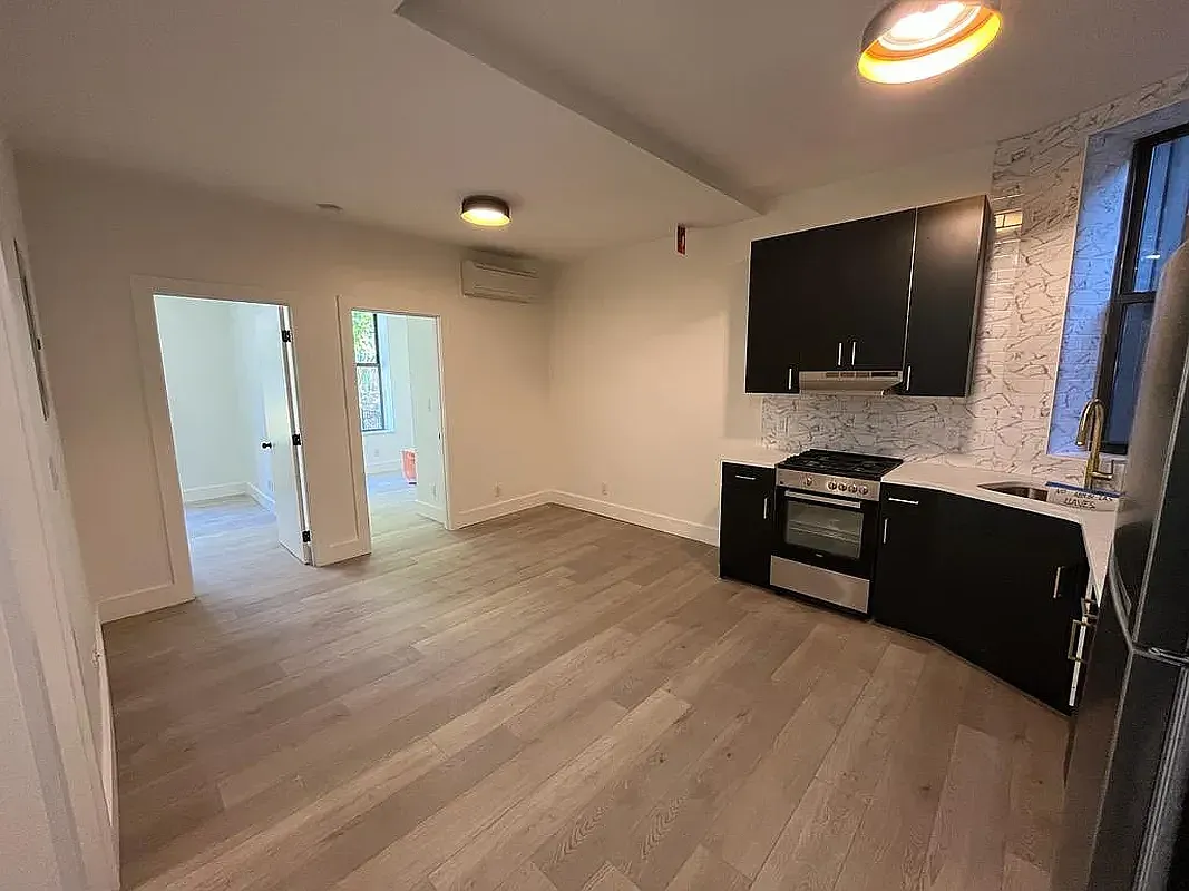 Izzy M - 28 Cooper Street #201 1 of 15