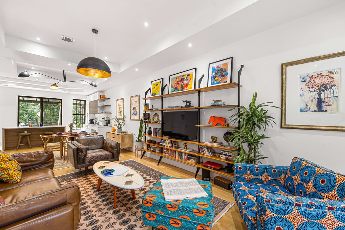 Rove Travel - 456 Bainbridge Street #2A 1 of 15