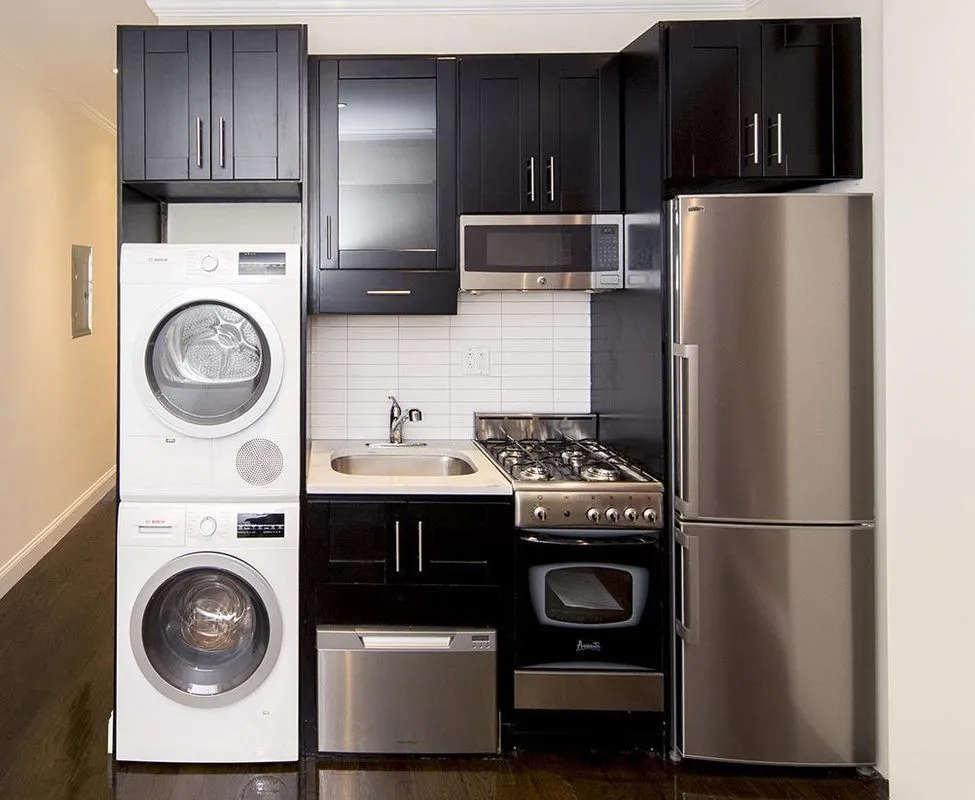Judith L Lustgarten - 210 East 95th Street #2A 1 of 15