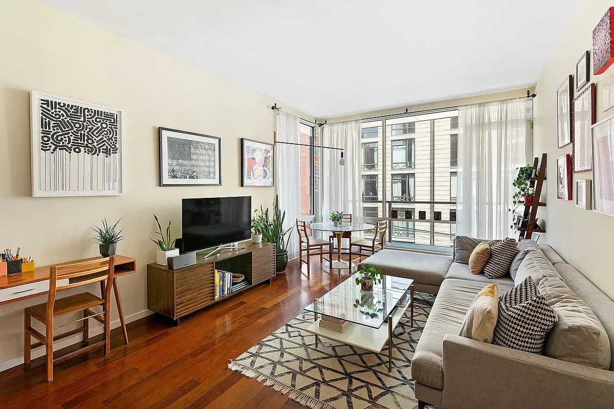 Keith Woo - 170 North 11th Street #3C 1 of 15