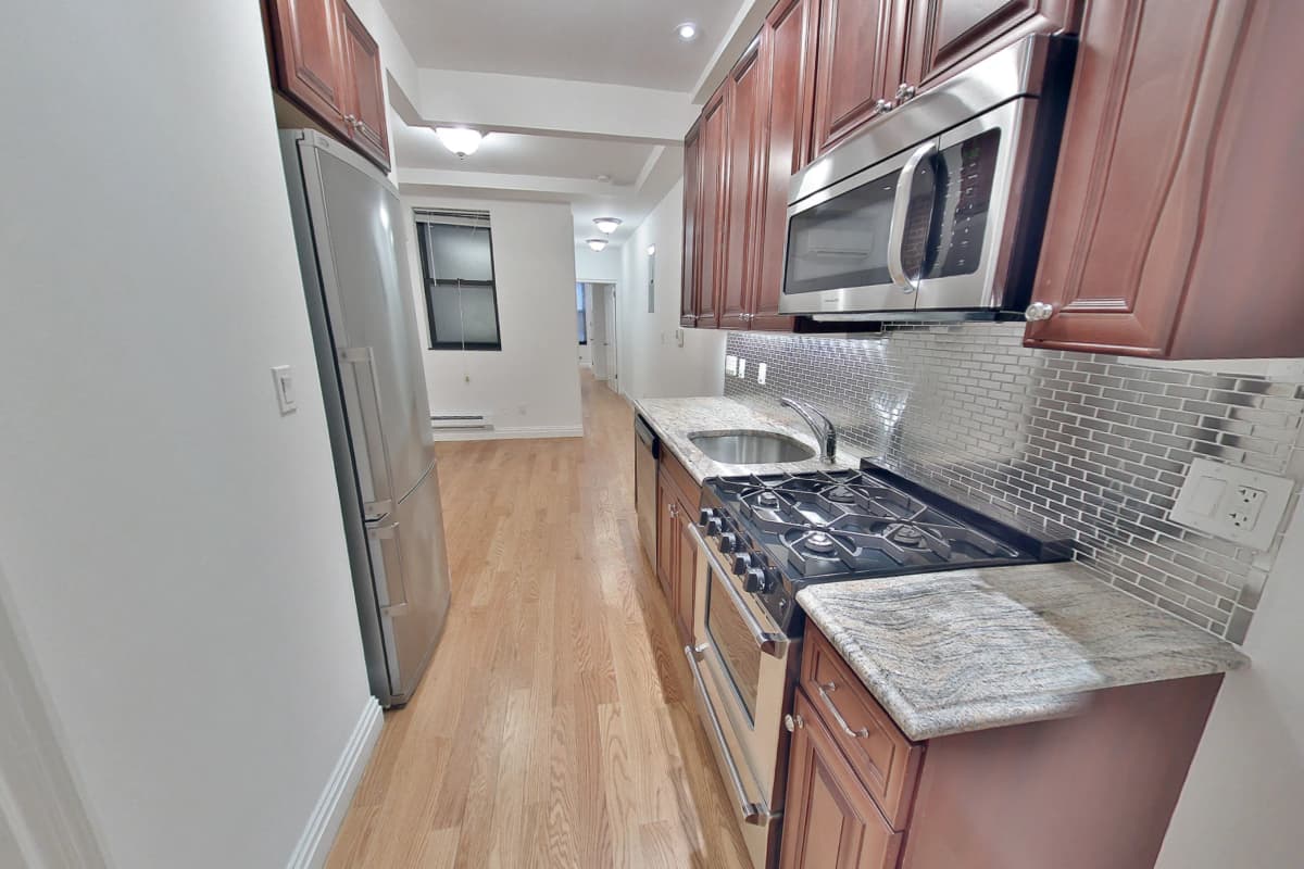 Arlene Ferreira - 749 9th Avenue #205 1 of 15