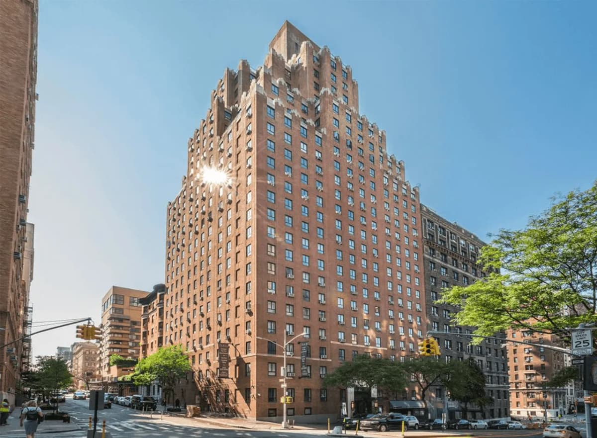 Stellar Management - 752 West End Avenue #7A 1 of 15