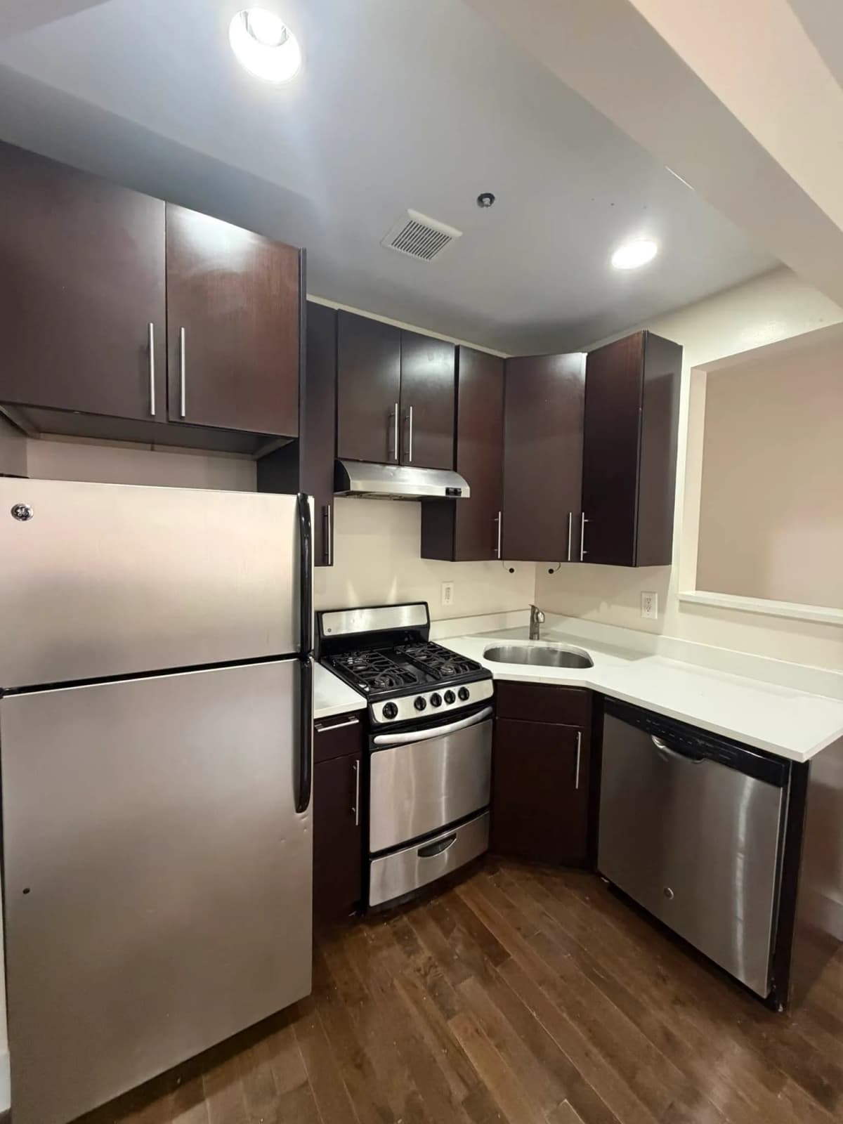 Jeffrey Spiegel - 516 West 169th Street #31 1 of 15