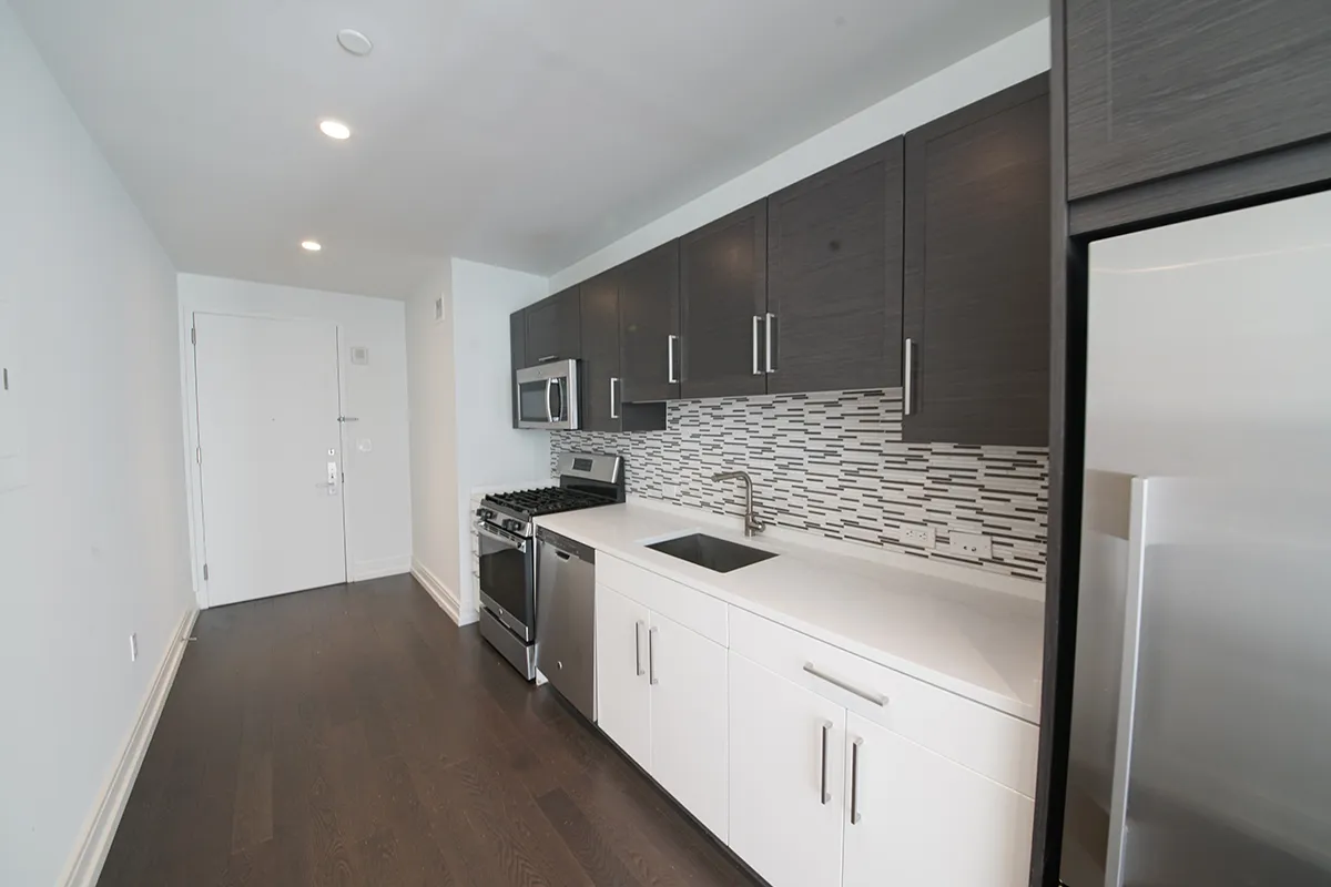 555 TEN - 555 10th Avenue #31G 1 of 15
