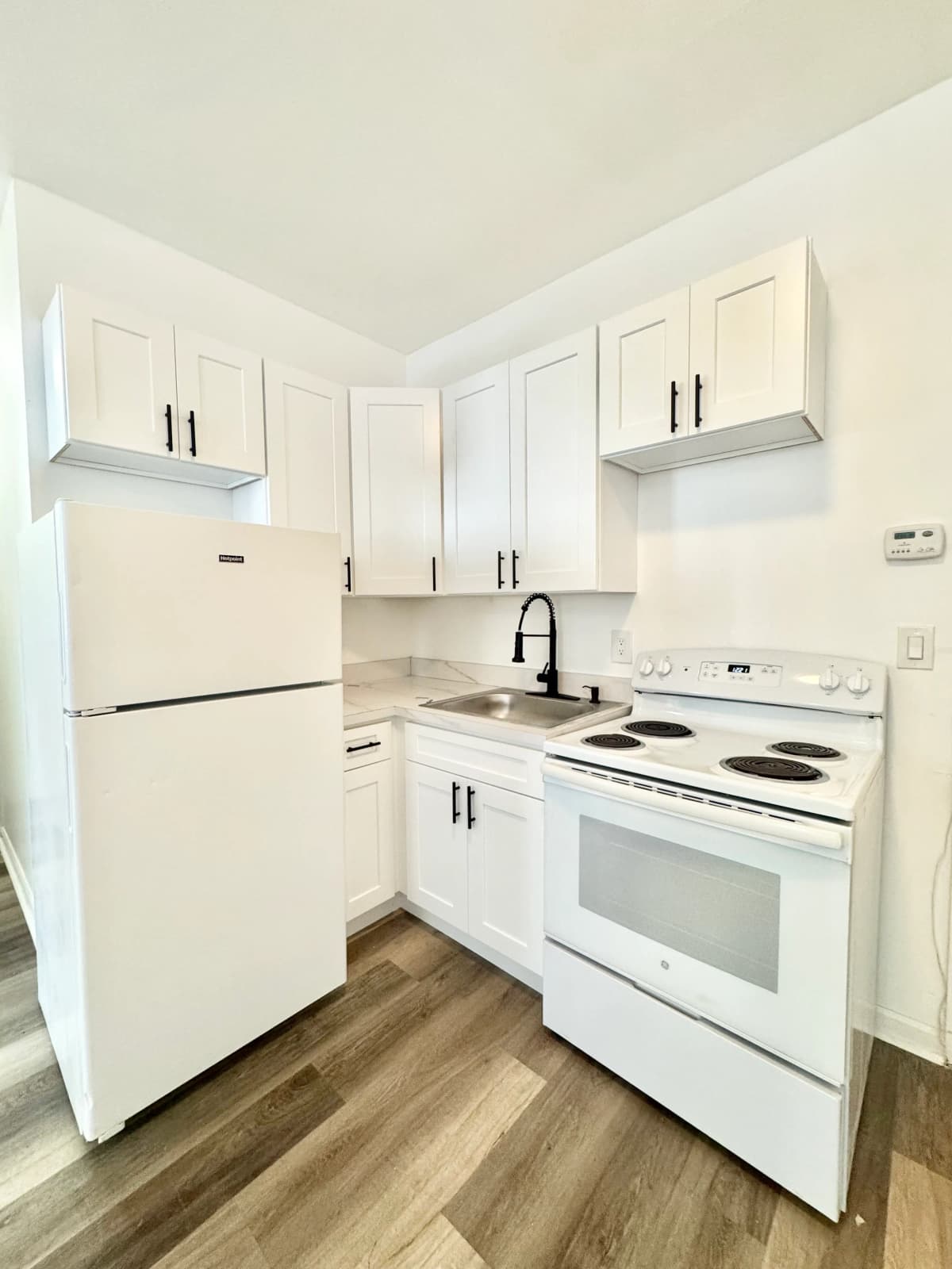 Zack Tzvi Konovitch - 822 Mcdonald Avenue #2F 1 of 15