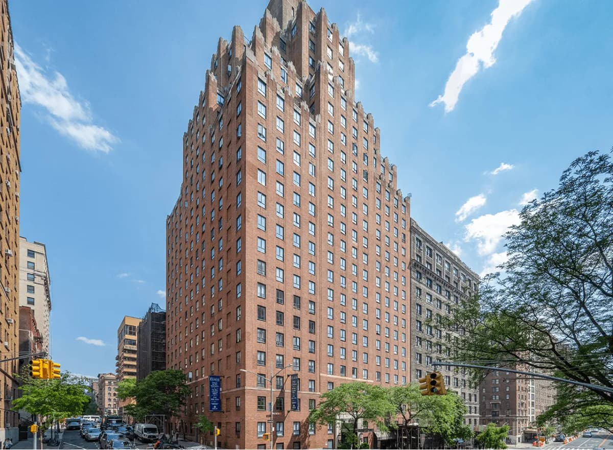 Stellar Management - 752 West End Avenue #18J 1 of 11