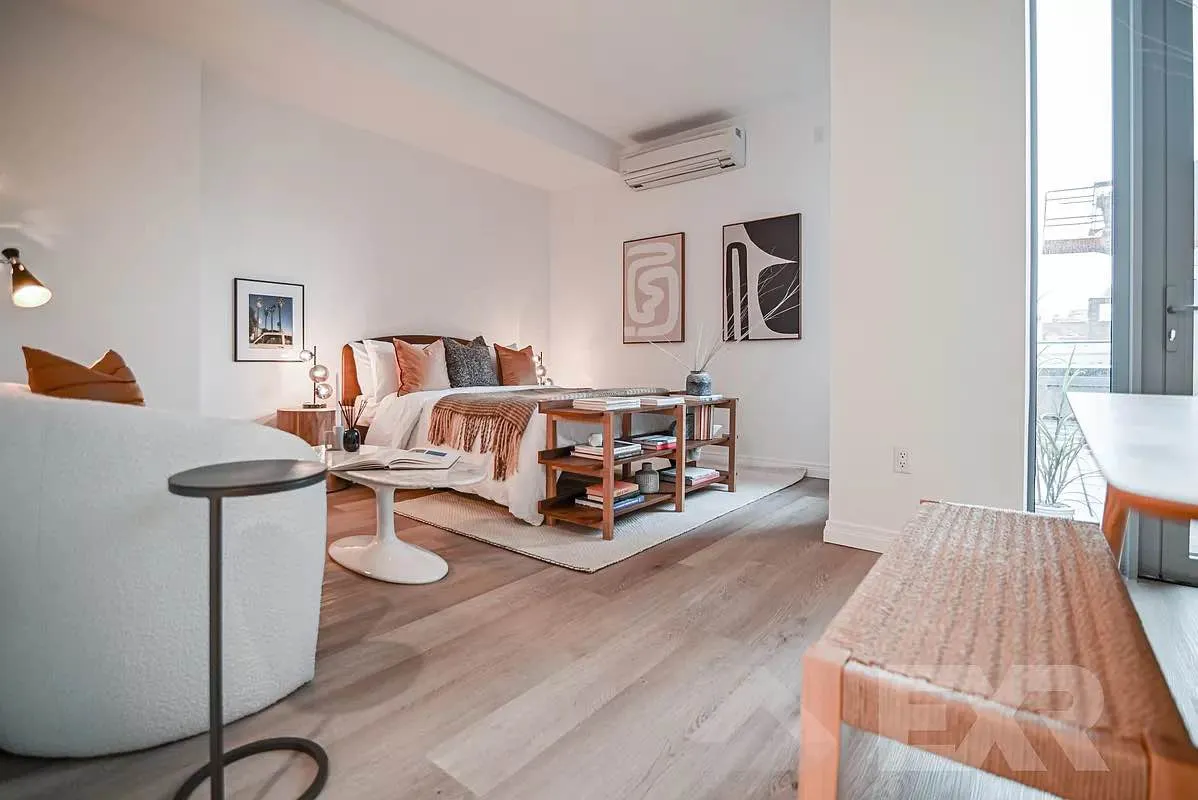 Dmitriy Andreyev - 957 Atlantic Avenue #108 1 of 12
