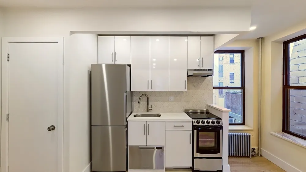 Better Living - 19 Stanton #33A 1 of 14