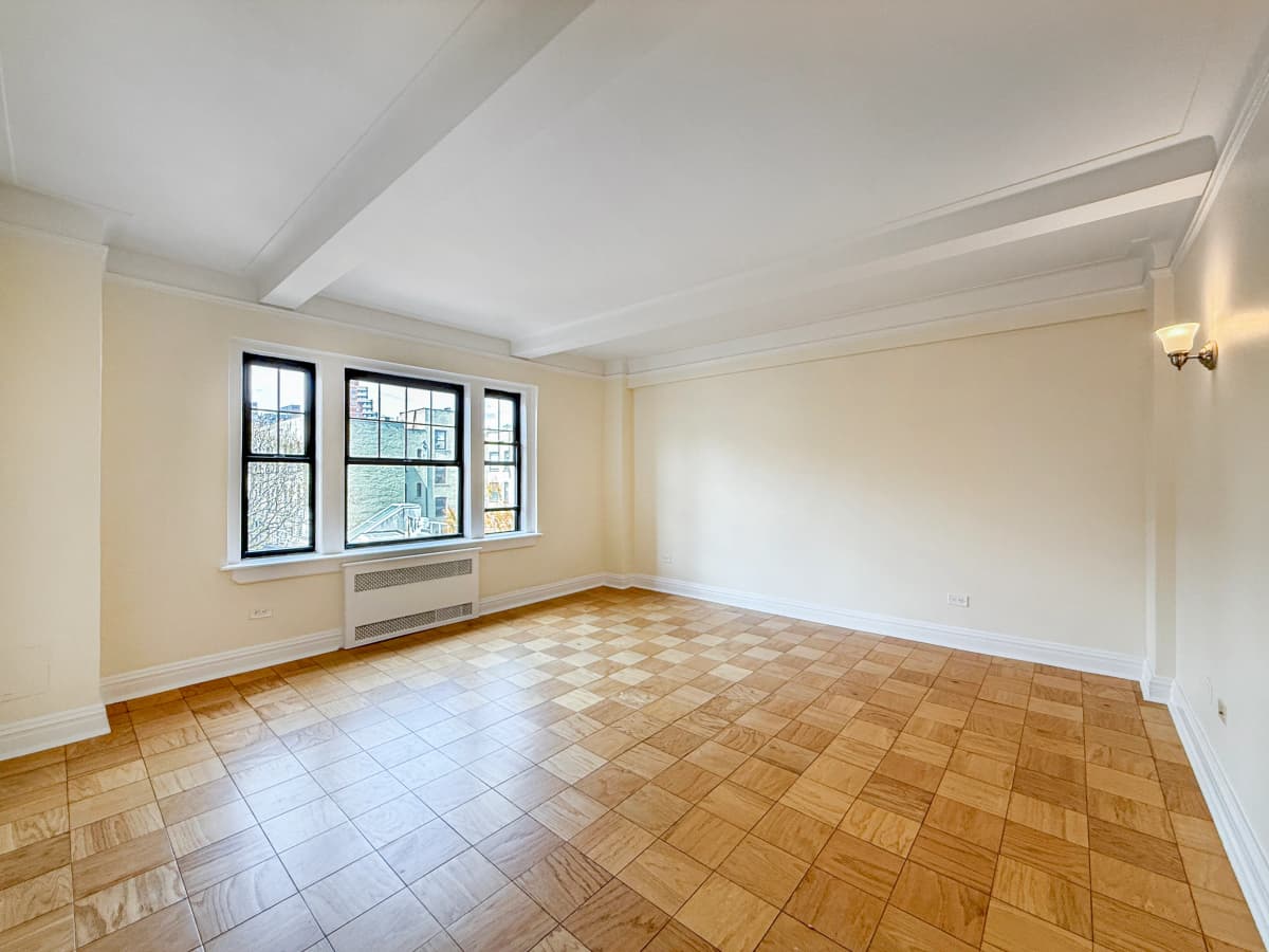 Adi Evron - 95 Christopher Street #4A 1 of 15