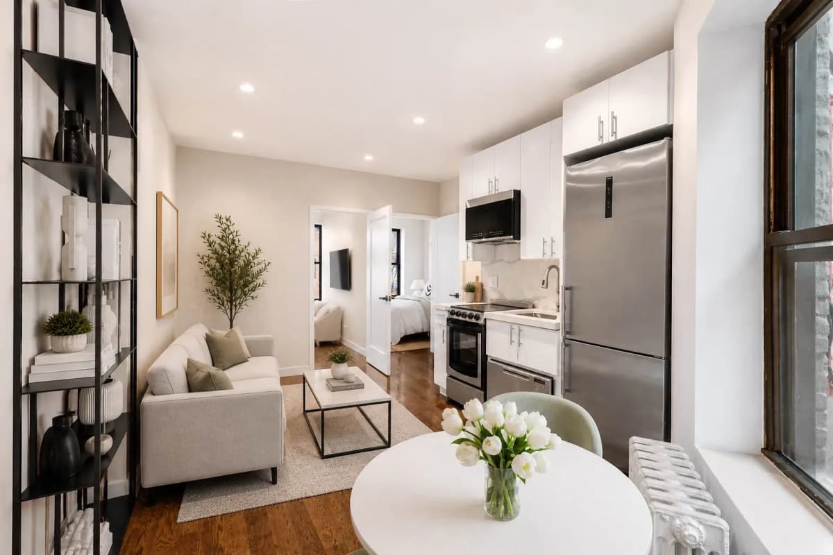 Alexa Caruso - 504 East 12th Street #5D 1 of 15