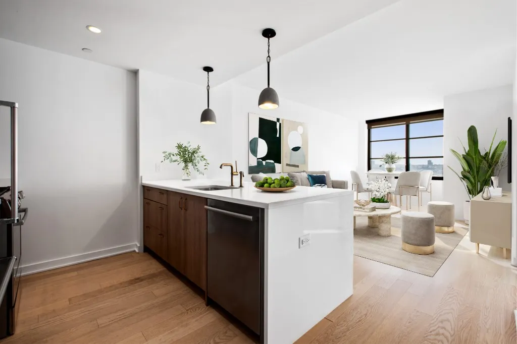 Canvas - 515 West 38th Street #24F 1 of 15