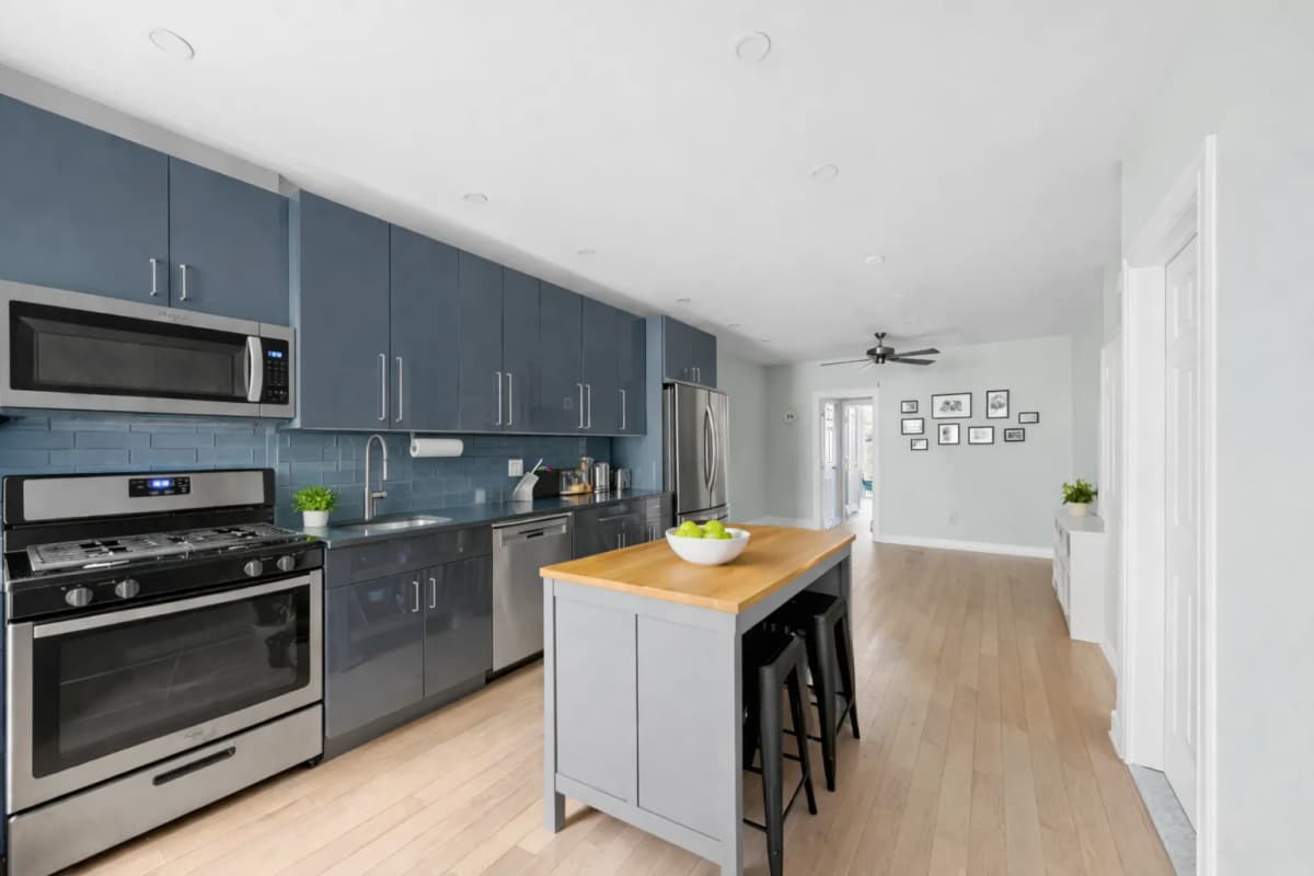 Kate Piccard - 540 9th Street #3 1 of 15