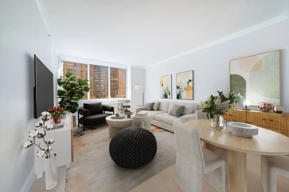 Valeriia Hordiienko - 160 Riverside Boulevard #10J 1 of 14
