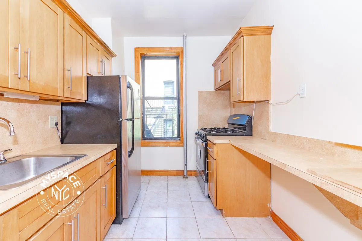 Belle Piper - 429 16th Street #2 1 of 15