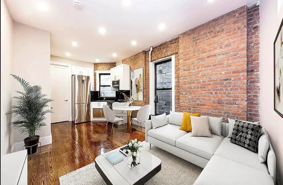 Alexa Caruso - 266 West 25th Street #2W 1 of 15