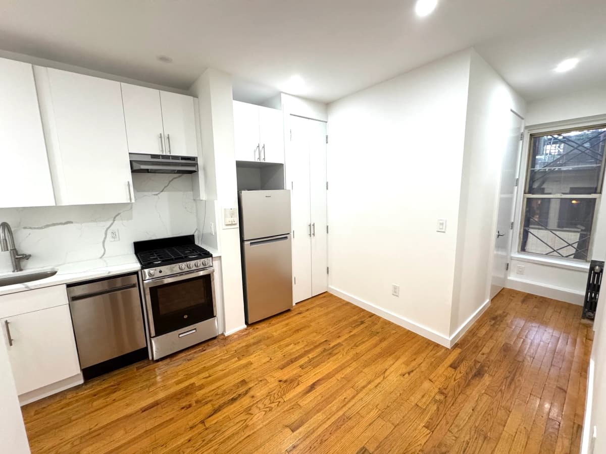 Bedrock Property Management Leasing Office - 206 Thompson Street #3 1 of 15