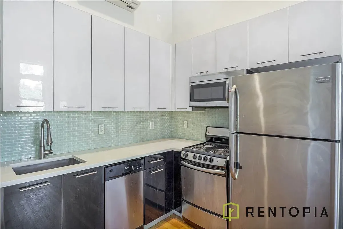 Rentopia Listings - 105 Vanderveer Street #101D 1 of 15