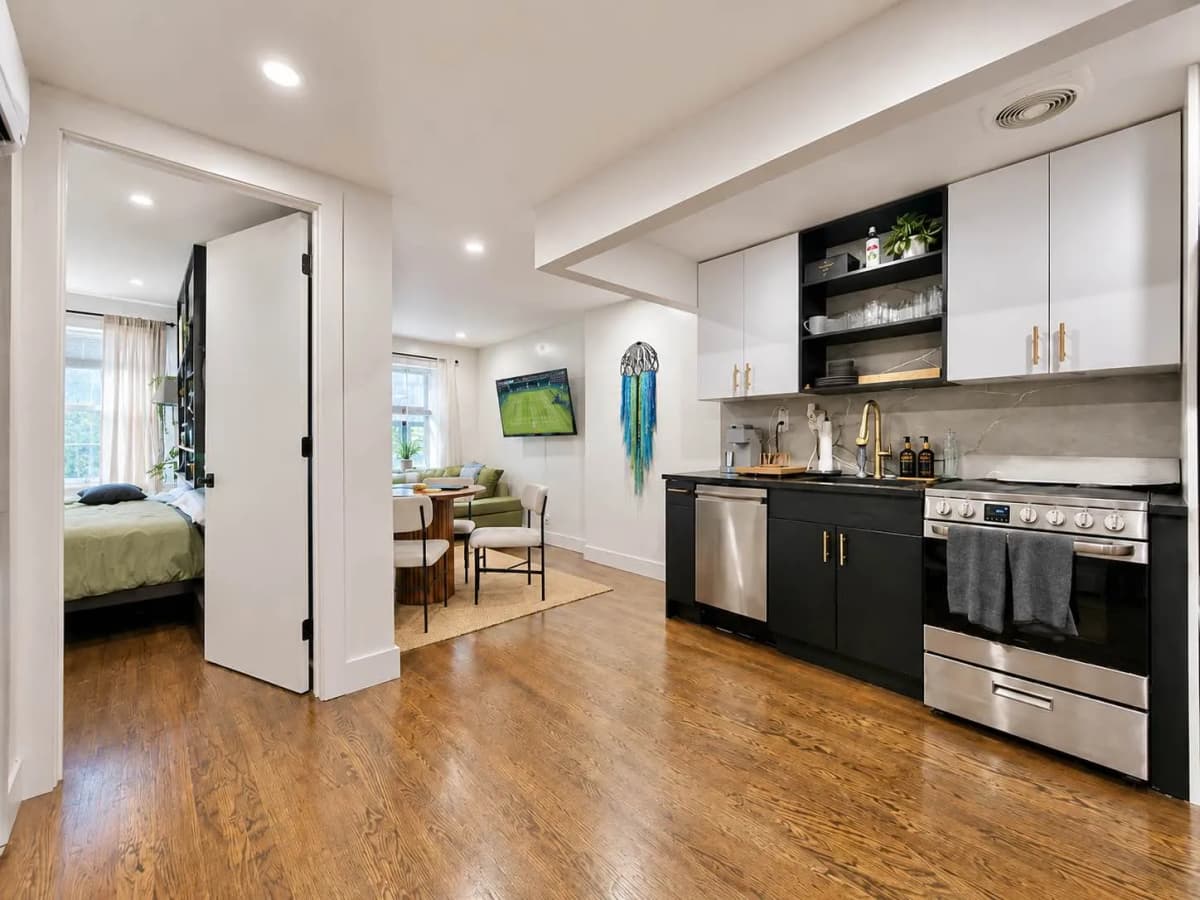 Eden Serebe - 333 South Fifth Street #2A 1 of 15