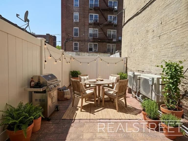 Shlomo Malamud - 1734 Nostrand Avenue #1R 1 of 15