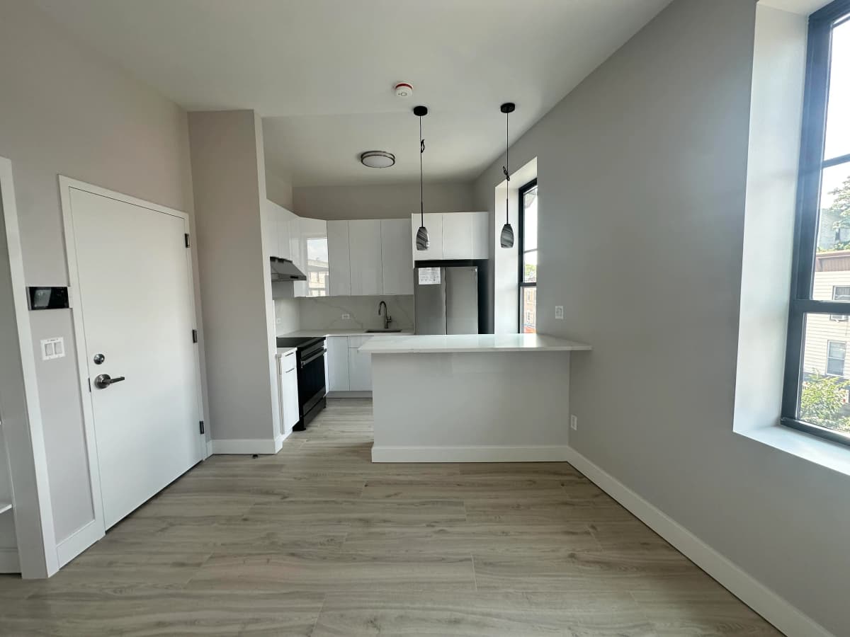 Wade Jabour - 6901 3rd Avenue #3F 1 of 15