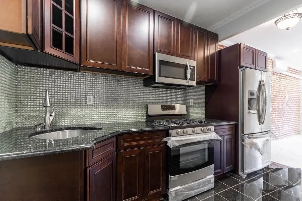 Cindy Chow - 245 West 134th Street #3 1 of 15