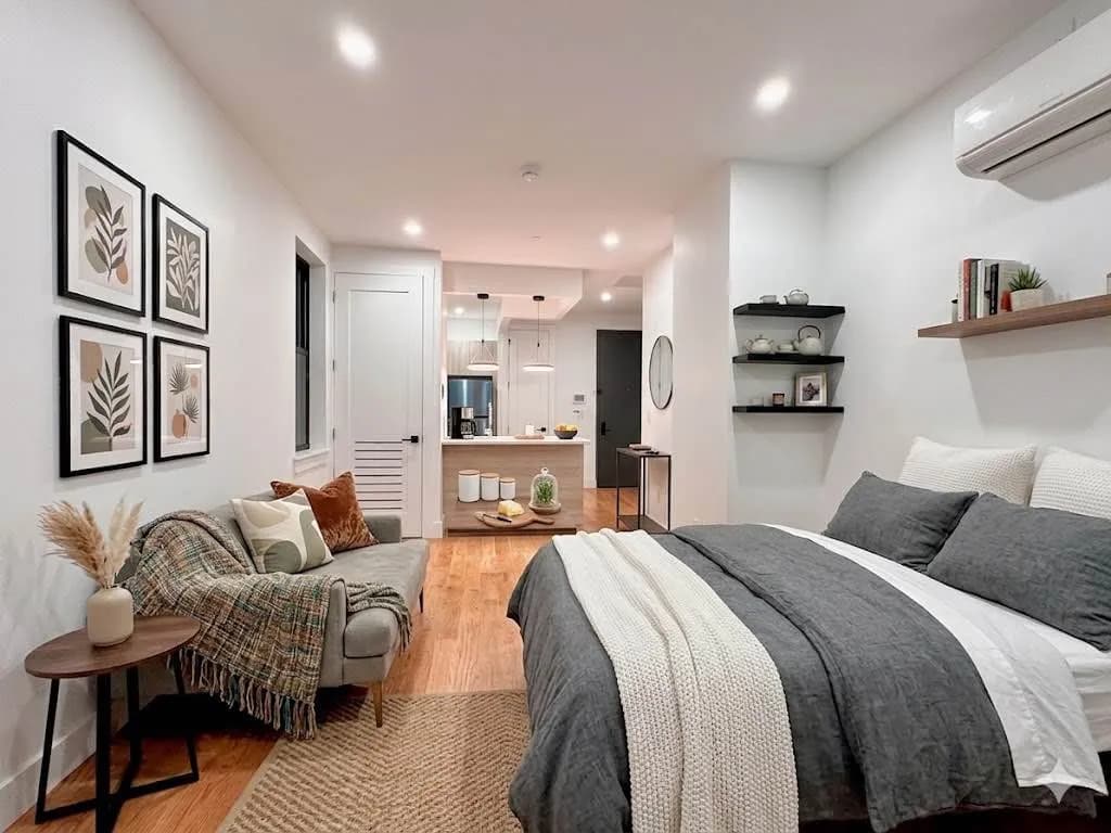 Chanell Townsell - 1644 New York Avenue #6B 1 of 11
