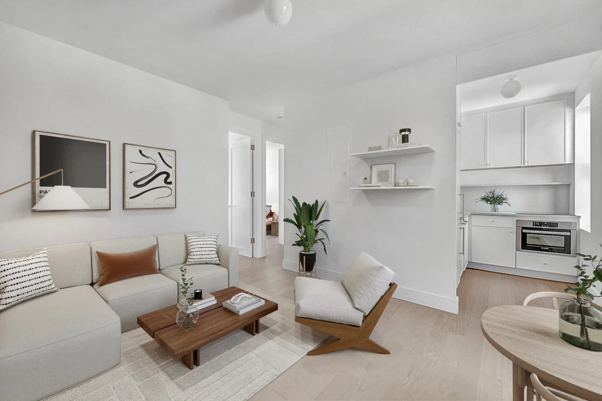 Amanda Hudson - 217 Thompson Street #32 1 of 15