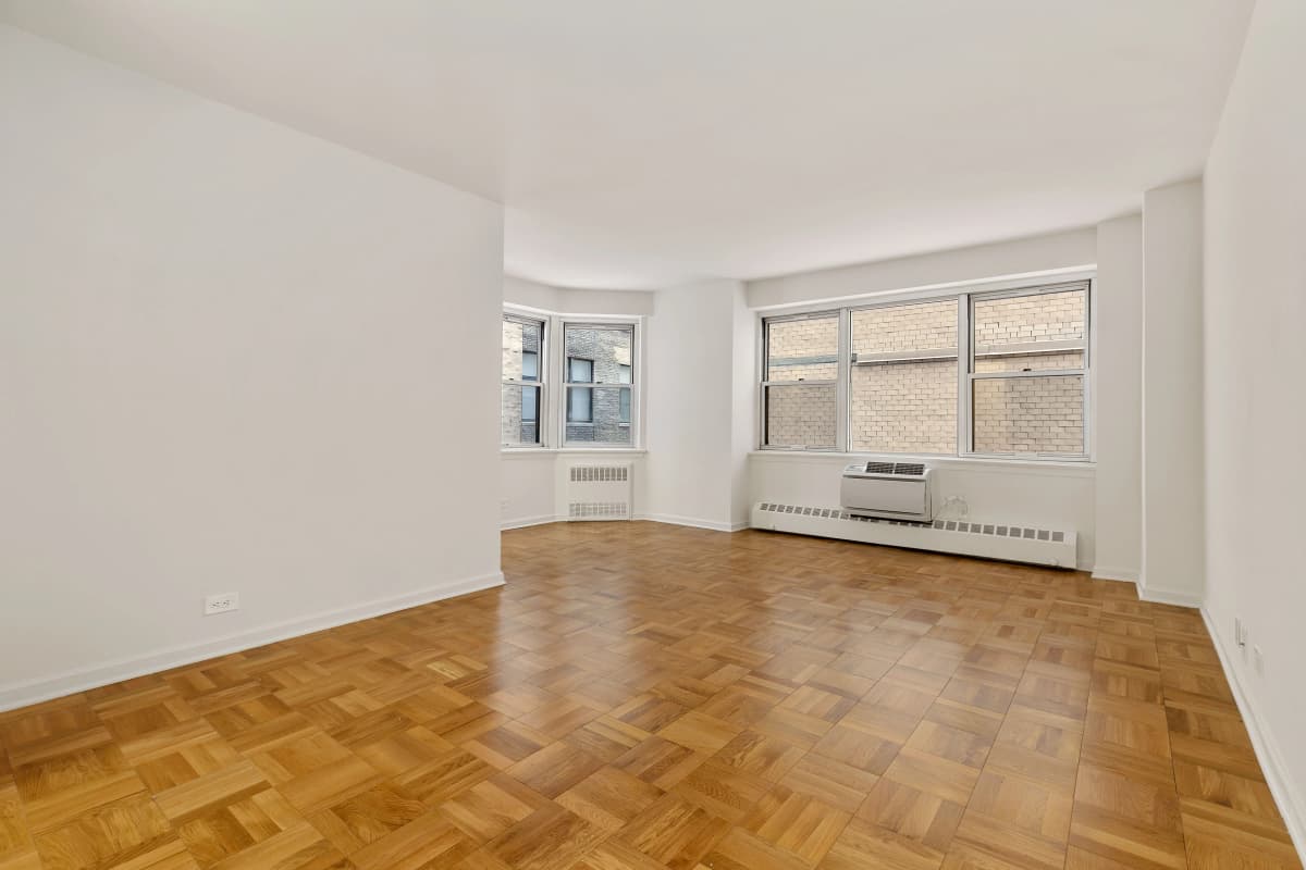 300 East 46th Street - 300 East 46th Street #9K 1 of 15