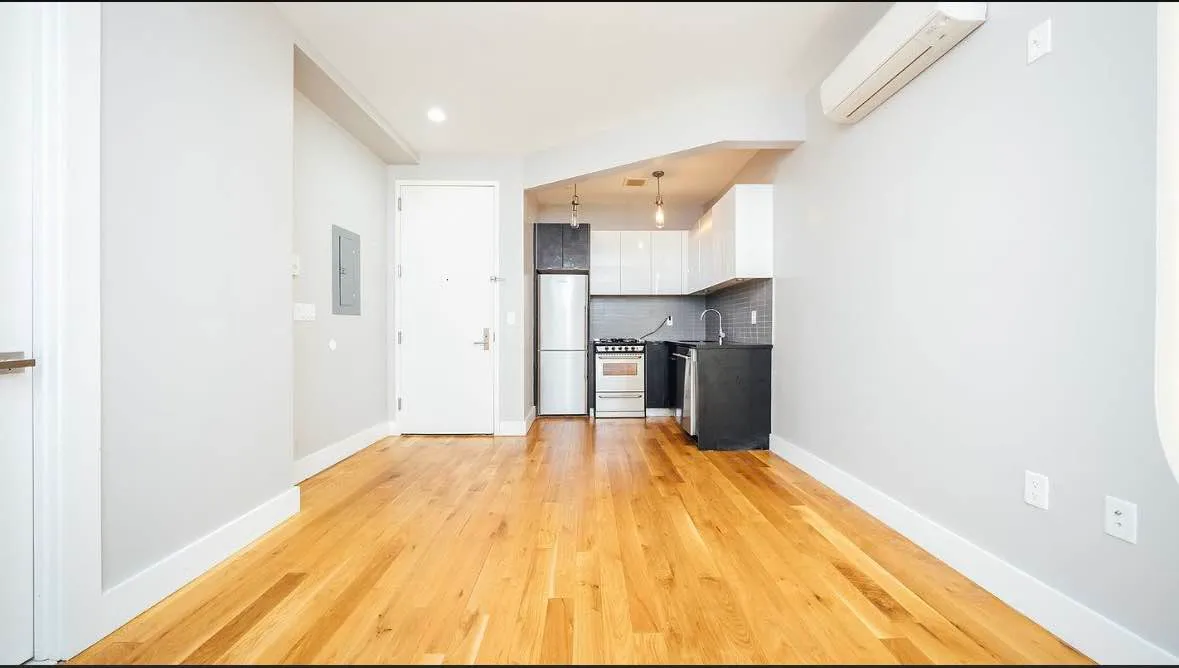 Joel Fulop - 14 Spencer Court #5B 1 of 15