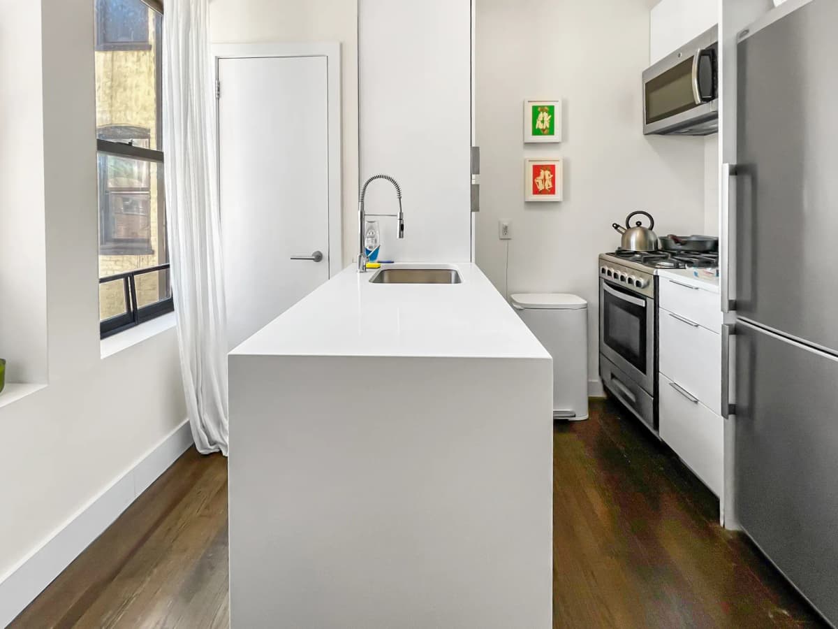 Jason Zeller - 455 Hudson Street #29 1 of 15