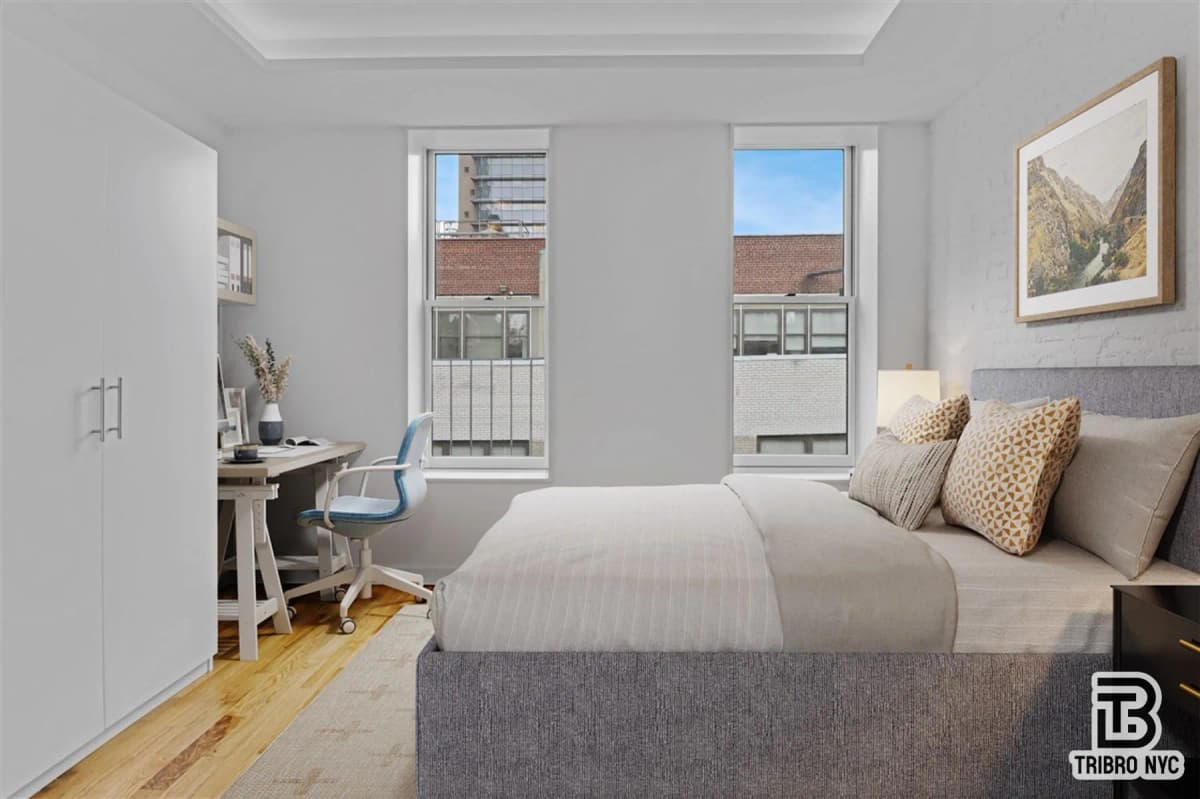 Nathan Gulkar - 425 East 12th Street #3A 1 of 15