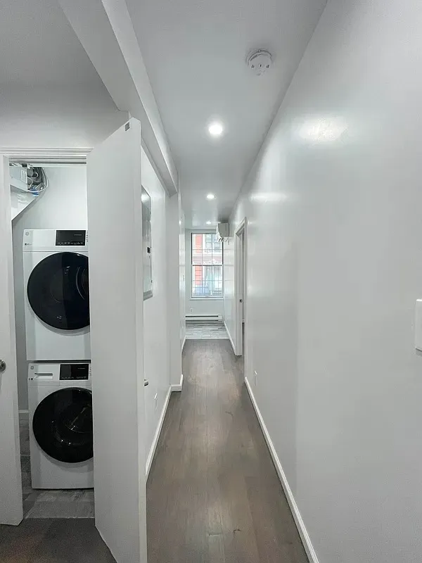 Ofer Avital - 121 Norfolk Street #2 1 of 15