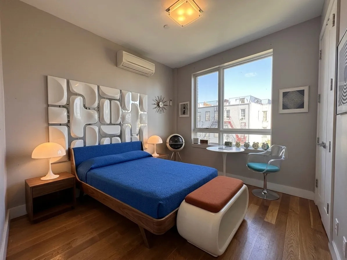 Robert Scott - 374 Harman Street #3L 1 of 12