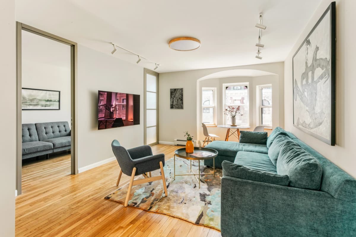 Takee Brockman - 317 West 95th Street #6F 1 of 11
