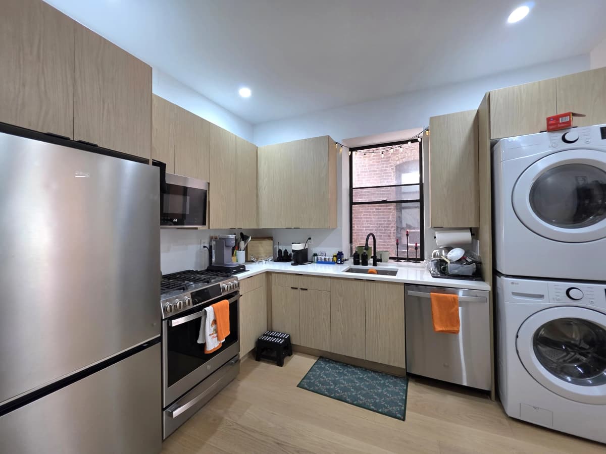 Allan Gewurtz - 211 West 85th Street #4E 1 of 15