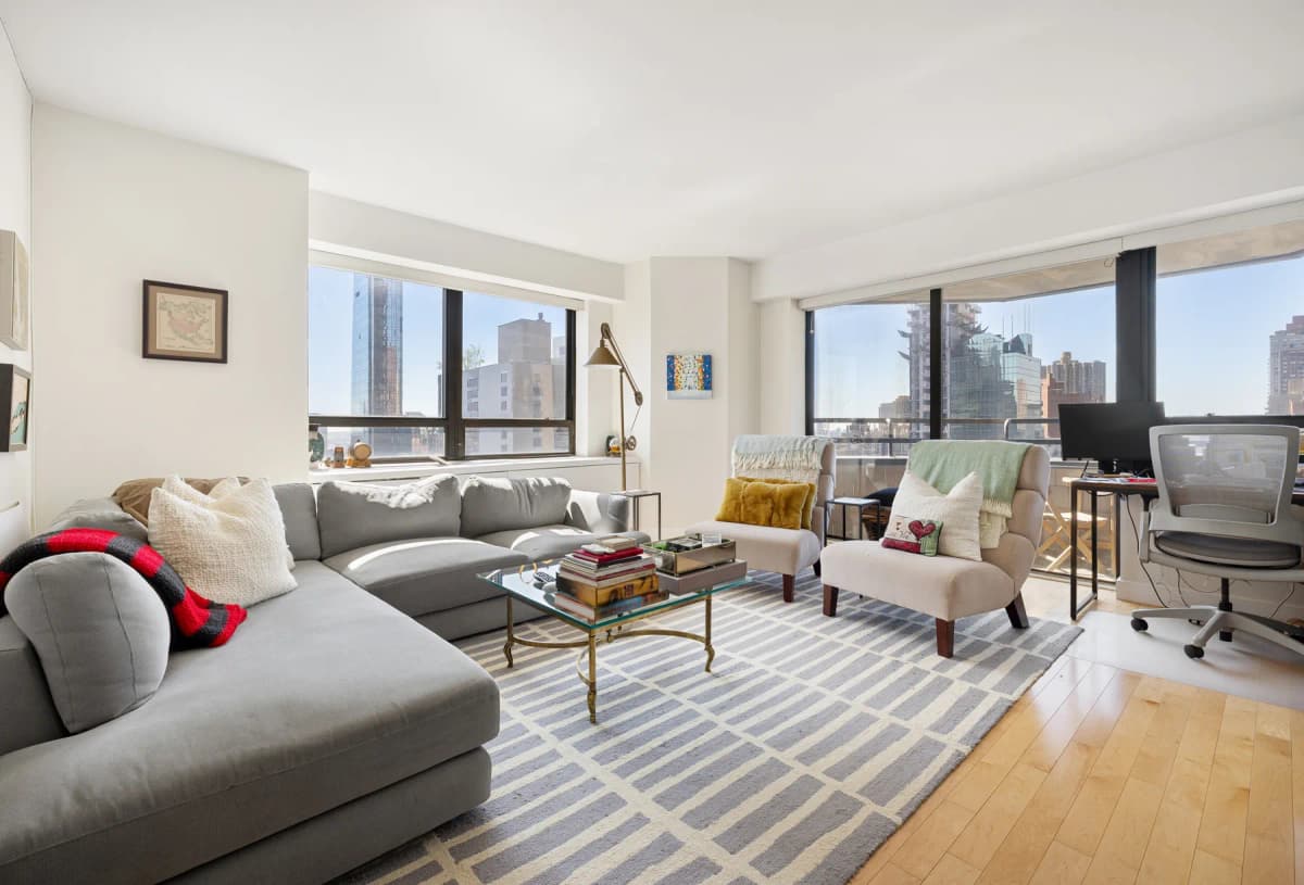 Alexander Parker - 240 East 47th Street #28E 1 of 15