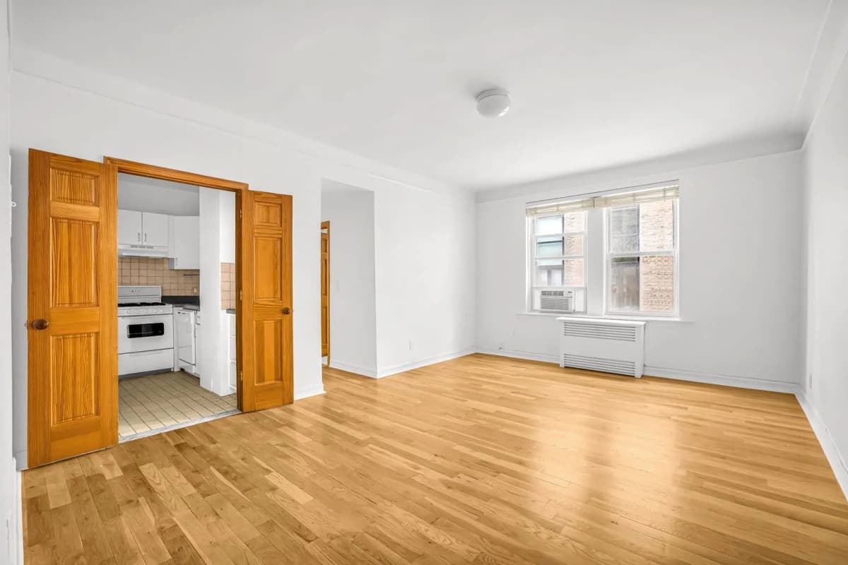 Oren Shalev - 140 West 71st Street #8H 1 of 15