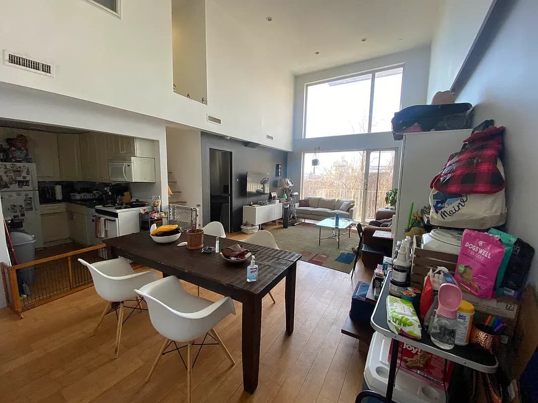 Rentopia Listings - 125 Kingsland Avenue #3R 1 of 15
