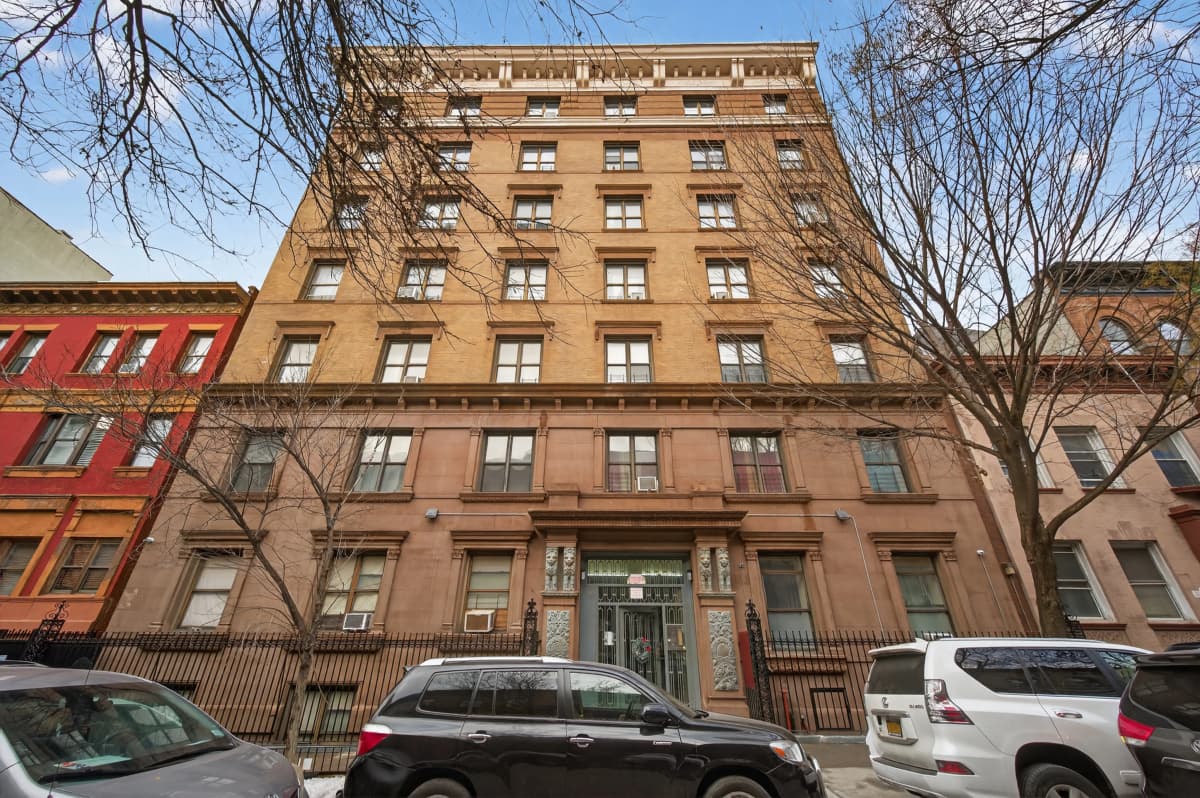 Bernice Quinones - 545 West 148th Street #4D 1 of 14