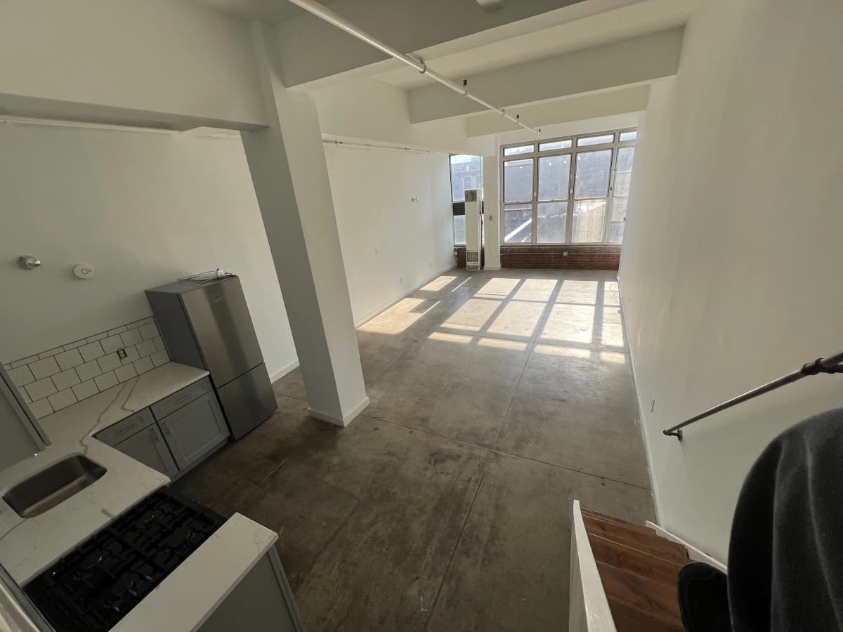 Mark Kalinoski - 1236 Atlantic Avenue #306 1 of 10