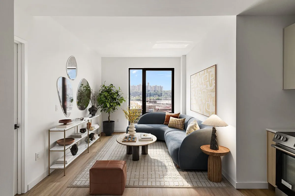 Bohemia Realty Group - 5055 Broadway #803 1 of 15