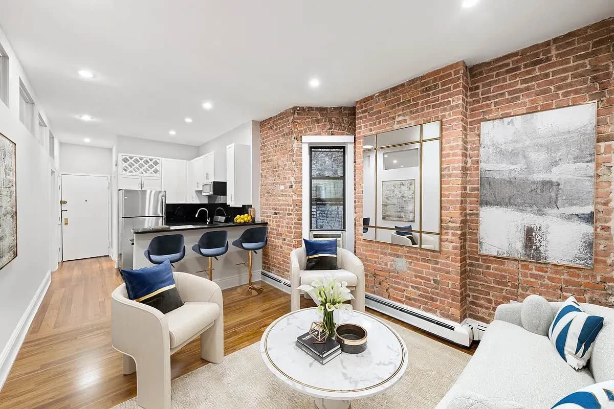 Alexa Caruso - 124 West 25th Street #5F 1 of 15