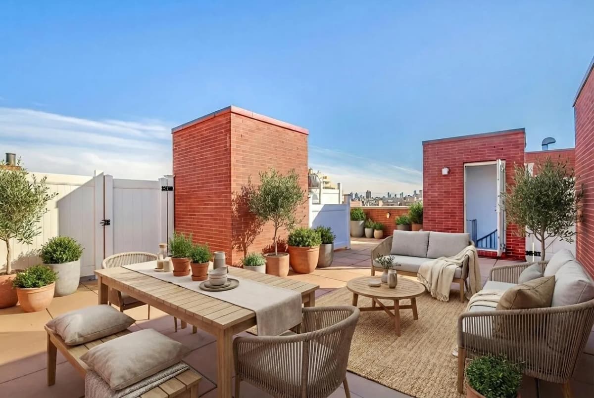 Leasing Agent - 454 Manhattan Avenue #8F 1 of 15